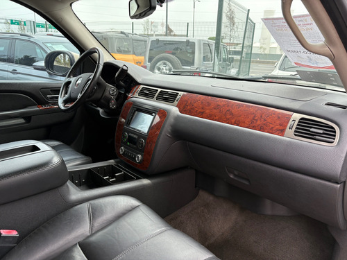 Chevrolet Tahoe D Suv Piel Cd 2a Fila Asientos At