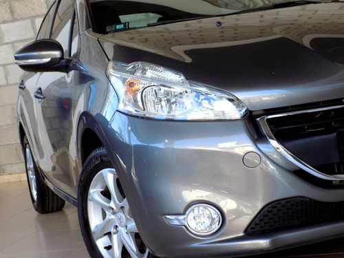 Peugeot 208 Allure 2013 - 54000 Km - -u-n-i-c-o- Permuto -*