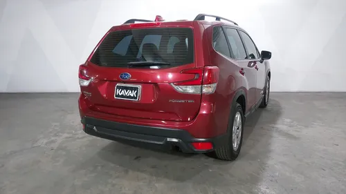 Subaru Forester 2.5 PREMIUM CVT 4WD