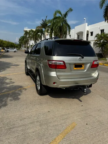 Toyota Fortuner 2.7l 4x2