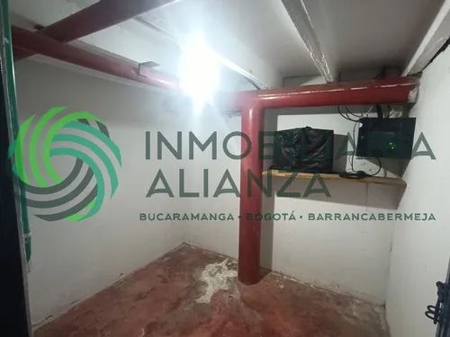 Bodega En Arriendo En La Libertad. Cod A16914