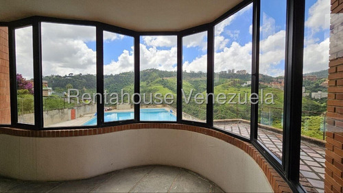 En Venta Hermosa Casa En Excelente Ubicación En Los Samanes 25-17999