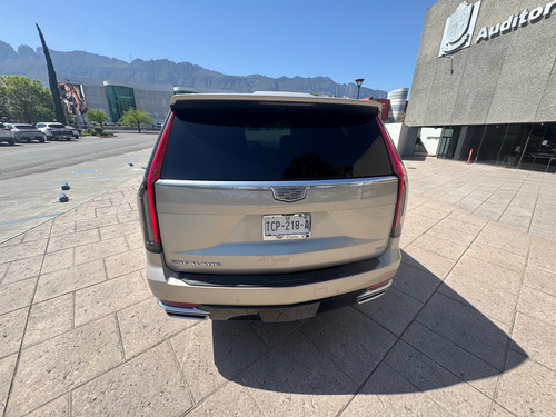 Cadillac Escalade ESV 6.2 Platinum At