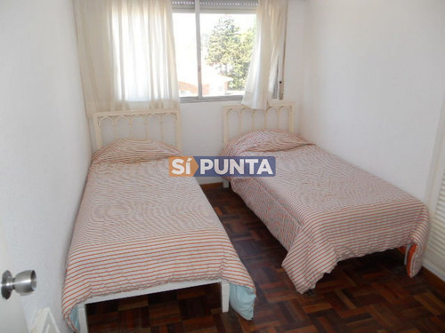 Imagen 11 de 21 de Apartamento En Mansa, 3 Dormitorios *