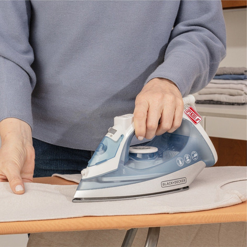 Imagen 5 de 5 de Plancha Vapor Ropa Antiadherente Black+decker 1600w Ir2472-a