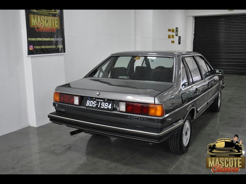 Santana Cd 1985 *impecável***placa Preta***financio Direto**