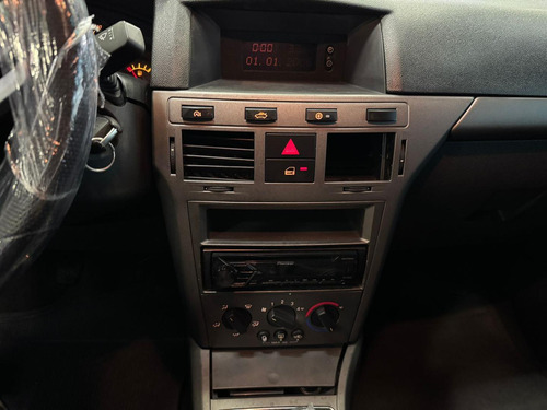 Chevrolet Vectra 2.0 Mpfi Expression 8v Flex 4p Manual