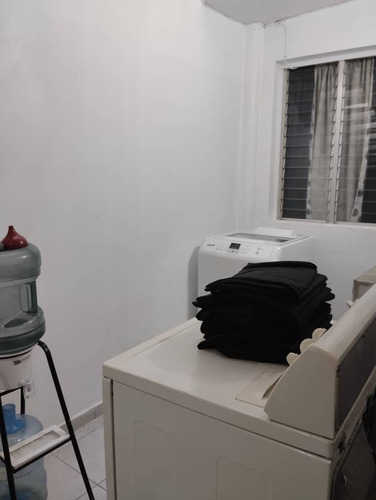 Se Vendé Casa En Urbanización El Trigal Norte Calle Acuario. L.m