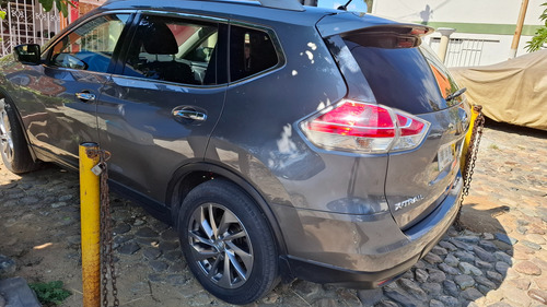Nissan X-Trail 2.5 Advance 3 Row Cvt