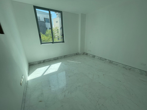 Imagen 21 de 23 de Vendo Apartamento 268m2 4h/5b/4p La Castellana