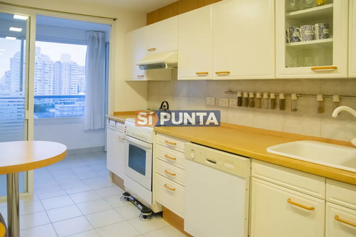 Departamento En Venta De 3 Dormitorios En Torre Nueva York.