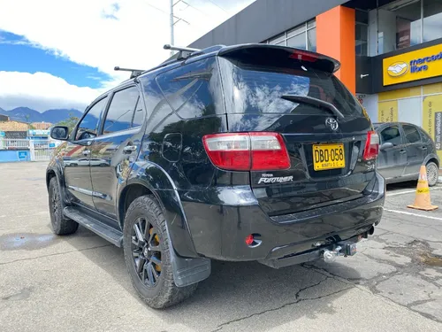 Toyota Fortuner 3.0 Sr5