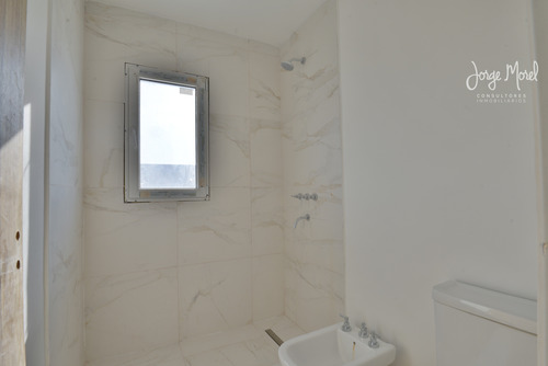 Casa Venta Barrio San Sebastián - Area 10 - 3 Dormitorios - #id 2748
