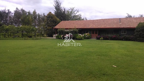 Casa En Venta De 4 Dorm. En Linares