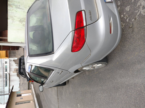 Imagem 1 de 1 de Fiat Siena 2010 1.4 Elx Flex 4p