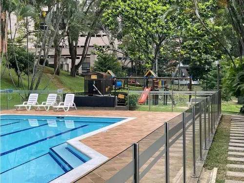 En Venta Apartamento En Los Balsos, El Poblado