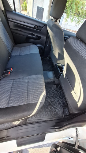 Toyota Hilux 2.4 Cd Dx 150cv 4x2