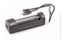 Imagen 3 de 5 de Cargador Fenix Are X1 Pila Bateria 18650 3,7 V Local Palermo