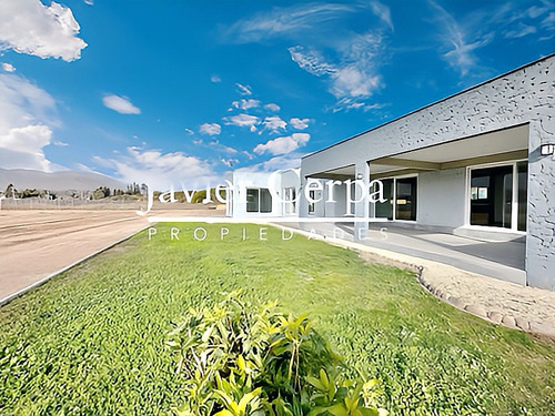 Casa Nueva Con Acceso Controlado