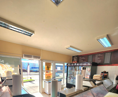 Arriendo Gran Local Comercial En Fundo Del Carmen