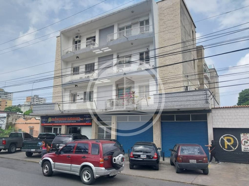 Apartamento En Res. Tibisay, Av. Bermúdez / 003jsc