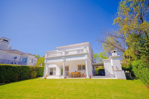 Imagen 15 de 30 de Alquiler Casa 6 Amb. En B. Cerrado Los Laureles