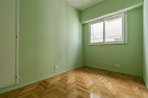 Venta Departamento Flores 3 Ambientes. Vigilancia