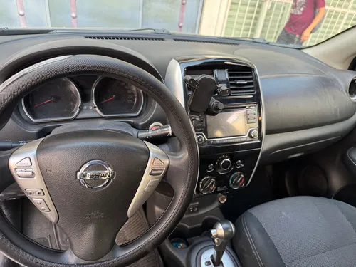 Nissan Versa 1.6 Advance At