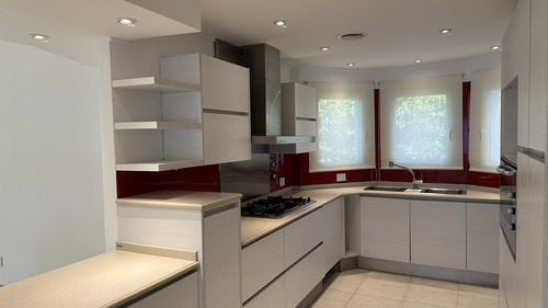 Venta - Casa En Saint Thomas -canning