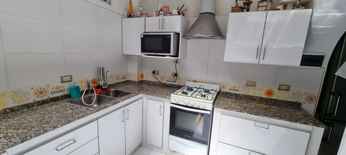 Imagen 2 de 18 de Venta Ph 2 Ambientes Reciclado Permuta Por 3 Amb