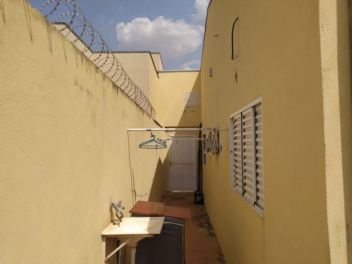 Imagem 13 de 26 de Casa A Venda . - 778-1