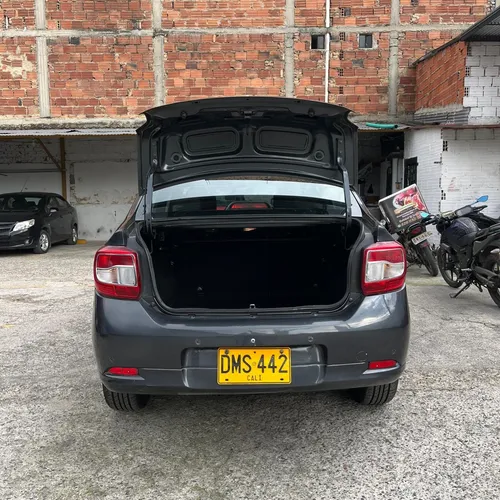 Renault Logan 1.6 Expression