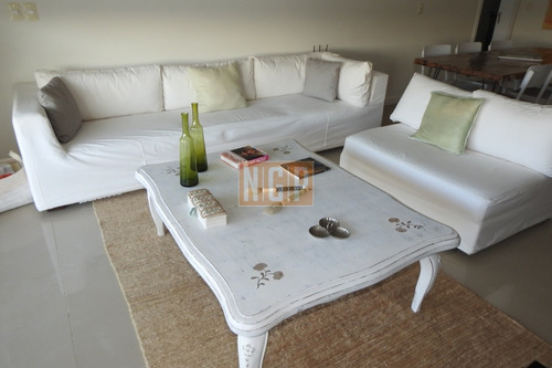 Duplex, Tiene Abajo 2 Dormitoiros Con 2 Baños, Arriba 1 Dormitorio Cn 1 Baño Y Otro Living - Ref: 5308