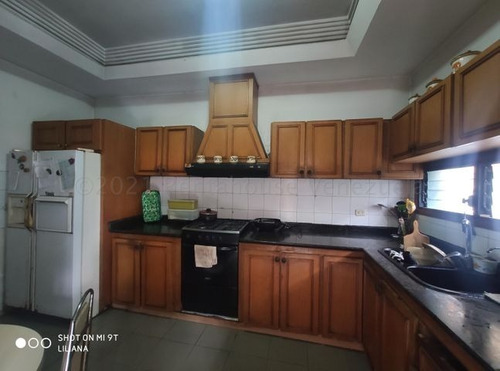 Imagen 17 de 18 de Venta De Casa En Cumbres De Curumo / Ofc 21-14880