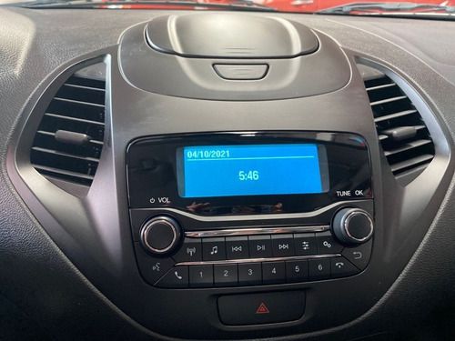 Imagen 6 de 9 de Ford Figo Impulse Color Gris 2019