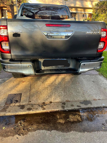 Toyota Hilux 2.7 D.cab. Srv