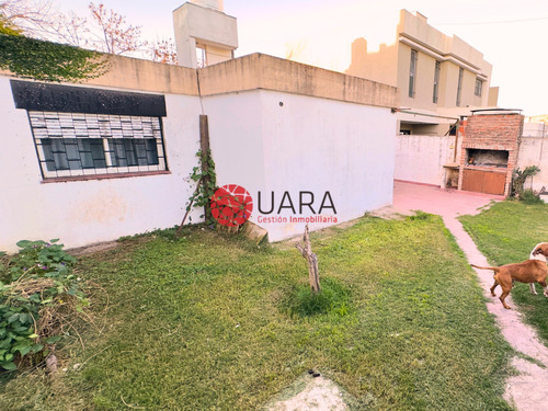 Casa En Venta 3 Dormitorios Bº Los Platanos