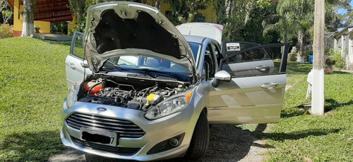 Ford New Fiesta Sedan Titanium Powershift
