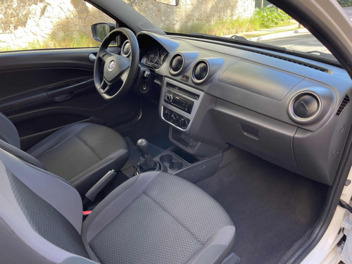 Volkswagen Saveiro 1.6 Robust Cab. Simples Total Flex 2p