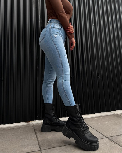 Jean Elastizado Las Locas Denim Ear - Con Tachas