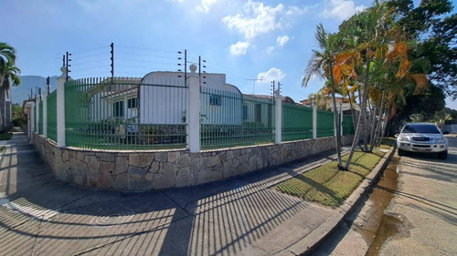 Lucrecia Escorcha Casa Quinta En Venta En Trigal Norte Valencia Cód 259476