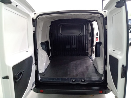 Imagem 5 de 12 de Fiat Doblô Cargo 1.8 E-torq 2021 Porta Lateral