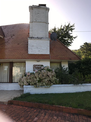 Imagen 1 de 18 de Preciosa Casa En Barrio Rincón Del Indio