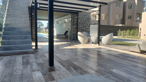 Imagen 2 de 14 de Alquiler Dos Ambientes En Complejo Green Village