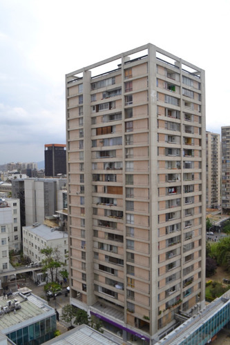 Diagonal Paraguay 361, Torre 10.