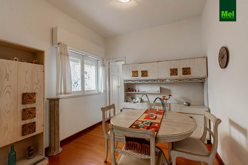 Imagen 7 de 30 de Excelente Casa 4 Amb | Jardín | Parrilla | Cochera