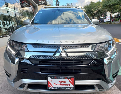 Imagen 2 de 15 de Mitsubishi Outlander Limited Phve 2021