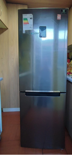 Vendo Refrigerador Samsung Por Renovación 