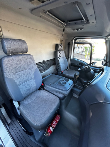 Ford Cargo 1719 Ano 2018 4x2 Chassi Toco Baixo Km Unico Dono