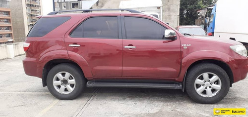Toyota Fortuner 4x4
